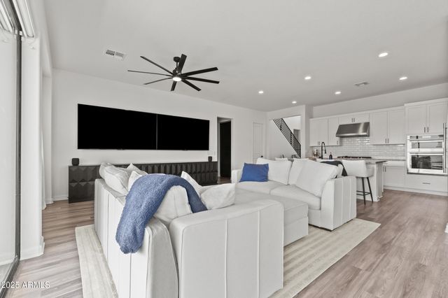 35173 N COVELITE Way, San Tan Valley, AZ 85144