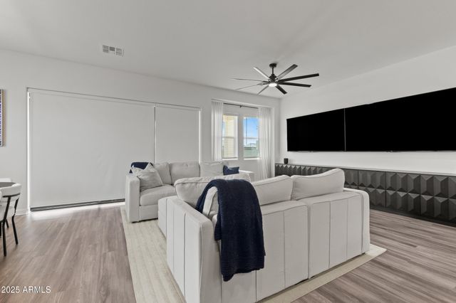 35173 N COVELITE Way, San Tan Valley, AZ 85144