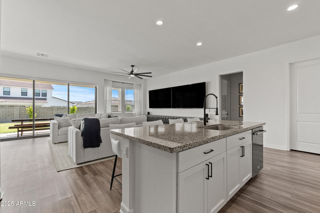 35173 N COVELITE Way, San Tan Valley, AZ 85144