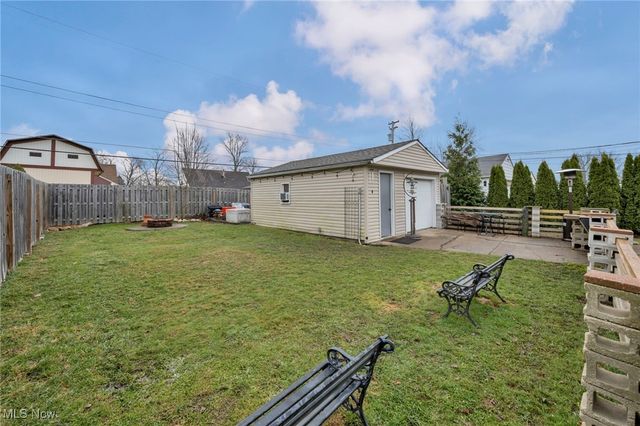 5055 Brooksdale Road, Mentor, OH 44060