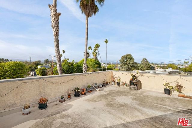 2412 Ocean Avenue 2, Venice, CA 90291