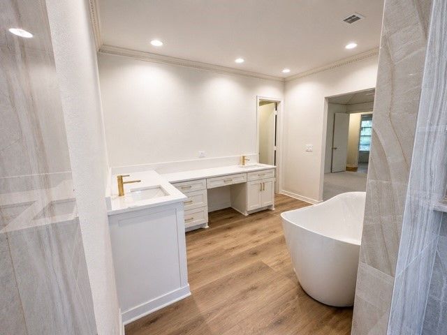 4215 Bretton Bay Lane, Dallas, TX 75287