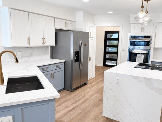4215 Bretton Bay Lane, Dallas, TX 75287