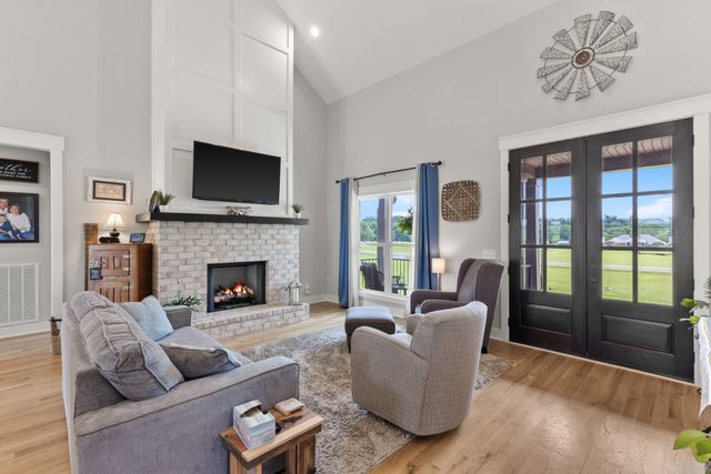 29640 Highway 49, E, Orlinda, TN 37141