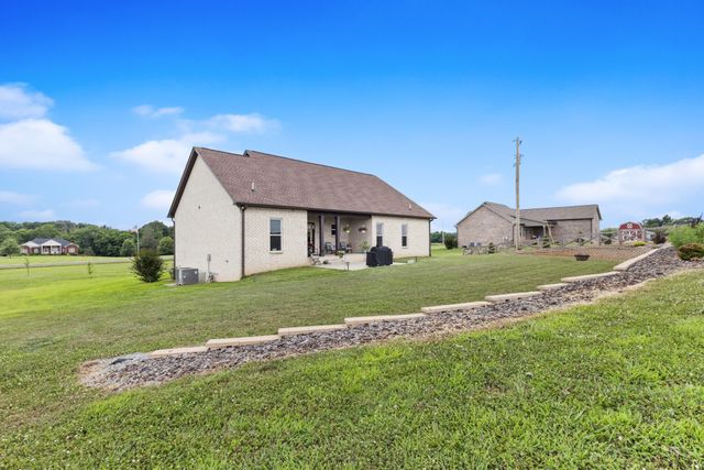 29640 Highway 49, E, Orlinda, TN 37141