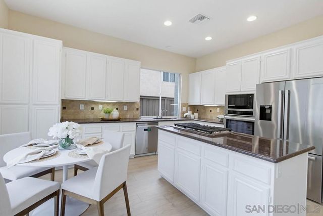 11810 Evergold St, San Diego, CA 92131