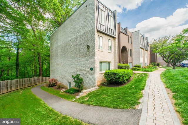 5065 7TH RD S #202, Arlington, VA 22204