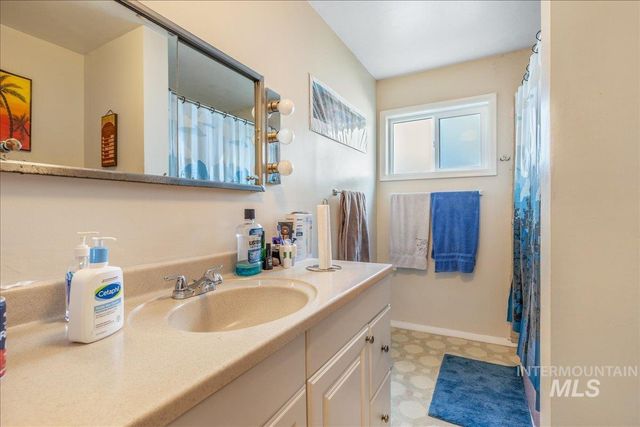 2828 W Ona St, Boise, ID 83705