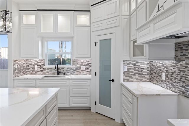 2614 Blue Jay Street, Weslaco, TX 78596