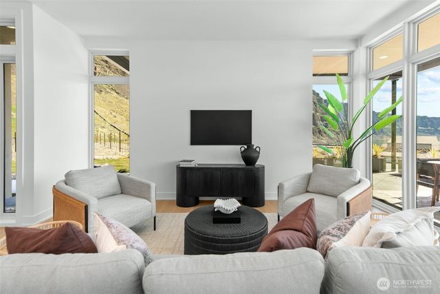 23397 Canopy Drive NW, Quincy, WA 98848