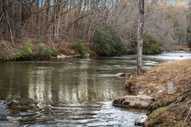 166 Red Oak Lane, Mccaysville, GA 30555