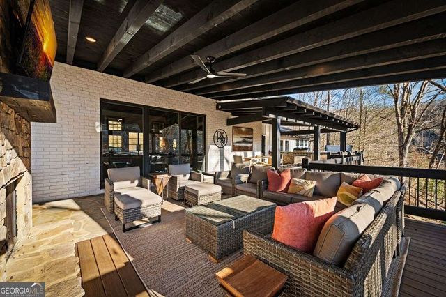 166 Red Oak Lane, Mccaysville, GA 30555