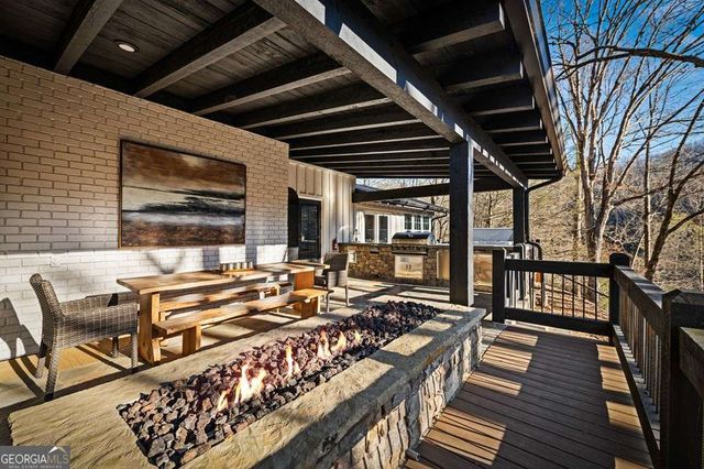 166 Red Oak Lane, Mccaysville, GA 30555