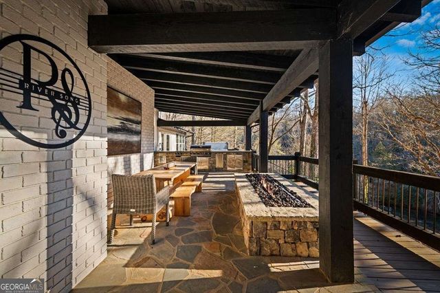 166 Red Oak Lane, Mccaysville, GA 30555