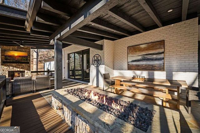 166 Red Oak Lane, Mccaysville, GA 30555