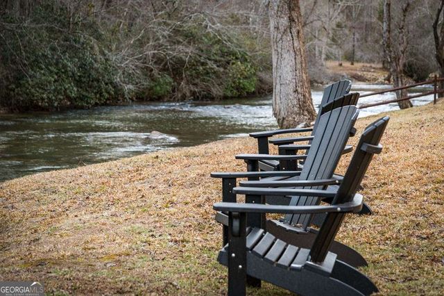 166 Red Oak Lane, Mccaysville, GA 30555