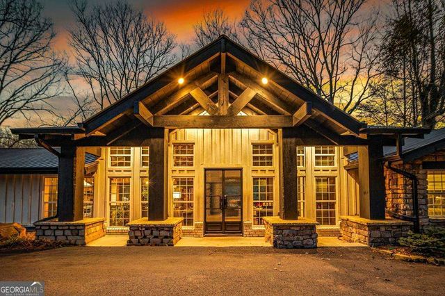 166 Red Oak Lane, Mccaysville, GA 30555