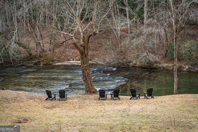 166 Red Oak Lane, Mccaysville, GA 30555