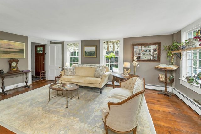 64 N Amherst Road, Bedford, NH 03110