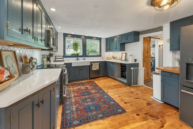 64 N Amherst Road, Bedford, NH 03110