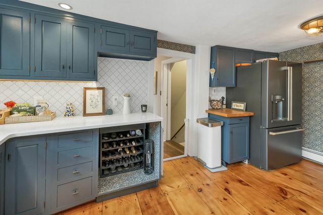 64 N Amherst Road, Bedford, NH 03110