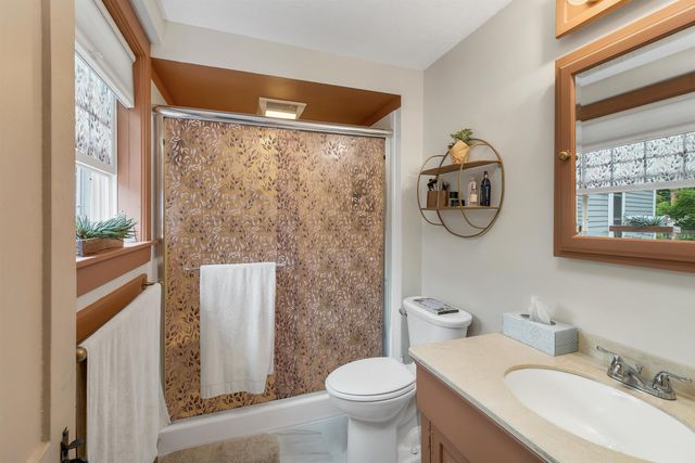 64 N Amherst Road, Bedford, NH 03110