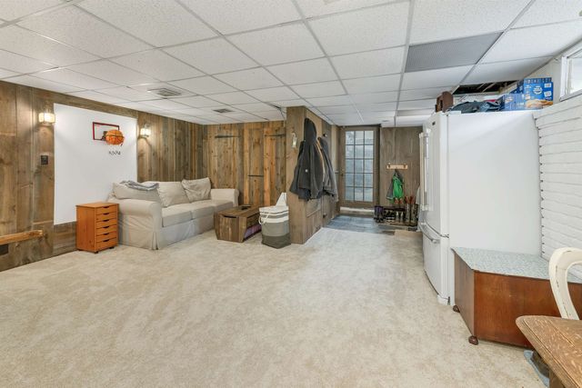 64 N Amherst Road, Bedford, NH 03110