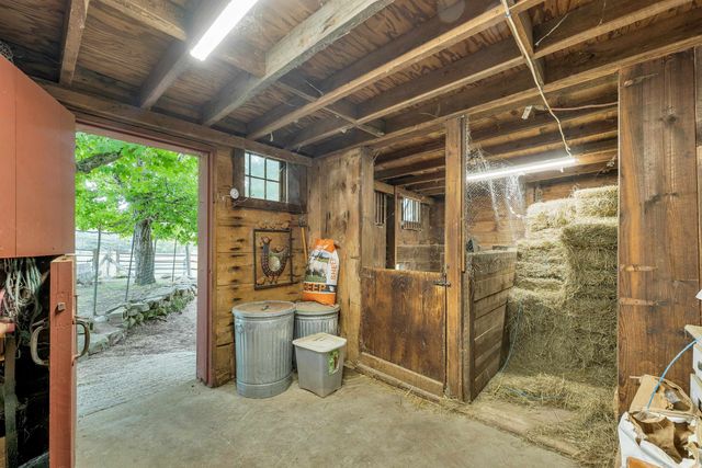 64 N Amherst Road, Bedford, NH 03110