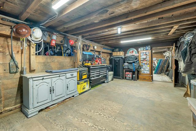 64 N Amherst Road, Bedford, NH 03110