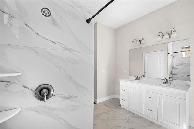 11 GREEN CIRCLE, Palm Coast, FL 32164