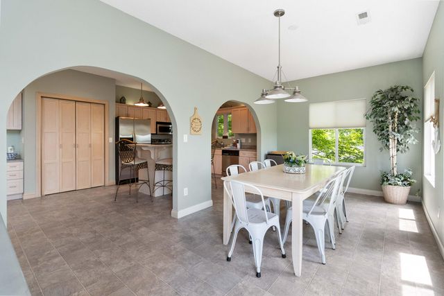 31 Sky View Lane, Burnside, KY 42519