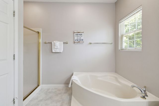 31 Sky View Lane, Burnside, KY 42519