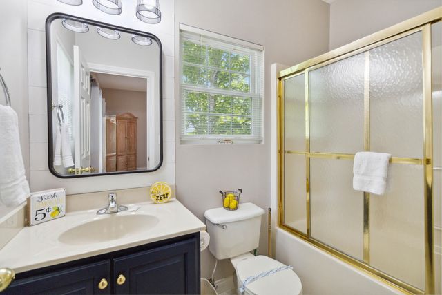 31 Sky View Lane, Burnside, KY 42519