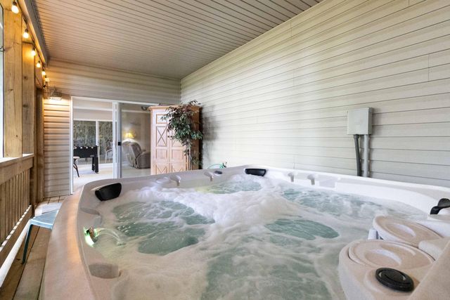 31 Sky View Lane, Burnside, KY 42519