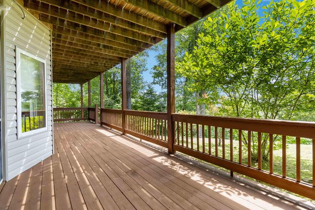 31 Sky View Lane, Burnside, KY 42519