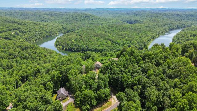 31 Sky View Lane, Burnside, KY 42519