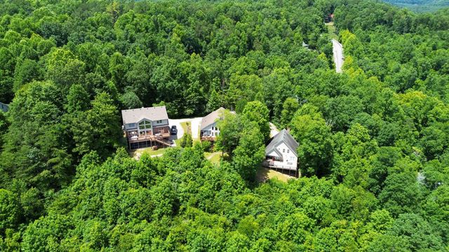 31 Sky View Lane, Burnside, KY 42519