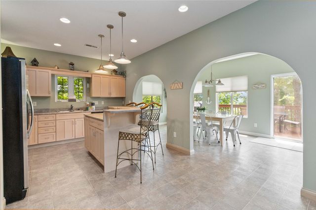 31 Sky View Lane, Burnside, KY 42519