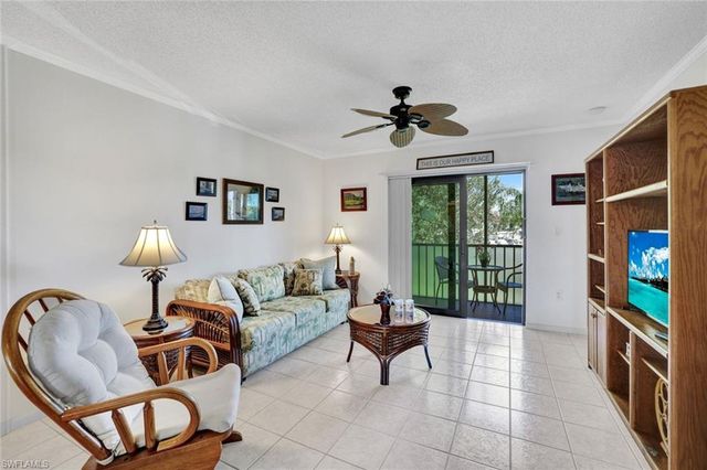 4251 27th CT SW 204, Naples, FL 34116