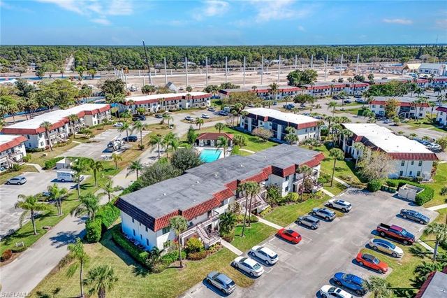 4251 27th CT SW 204, Naples, FL 34116