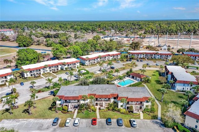 4251 27th CT SW 204, Naples, FL 34116