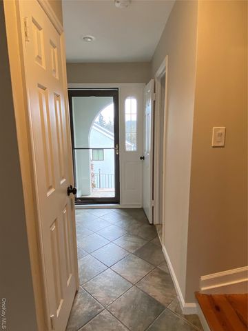 11 Wildwood Road 12, Katonah, NY 10536