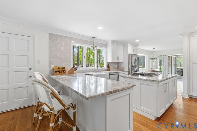 19 Hunting Ridge Rd, Manakin Sabot, VA 23103