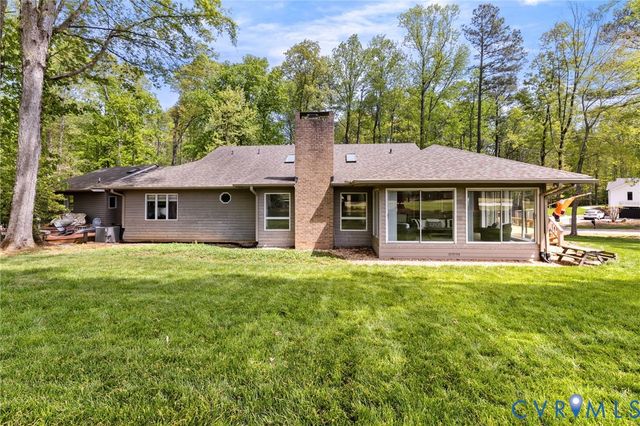 19 Hunting Ridge Rd, Manakin Sabot, VA 23103