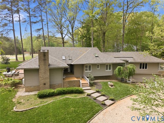 19 Hunting Ridge Rd, Manakin Sabot, VA 23103
