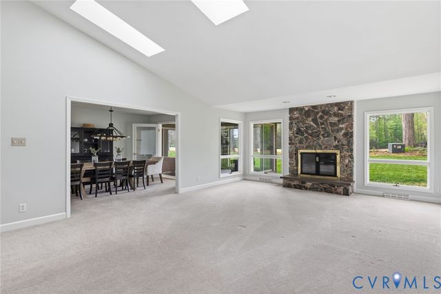 19 Hunting Ridge Rd, Manakin Sabot, VA 23103