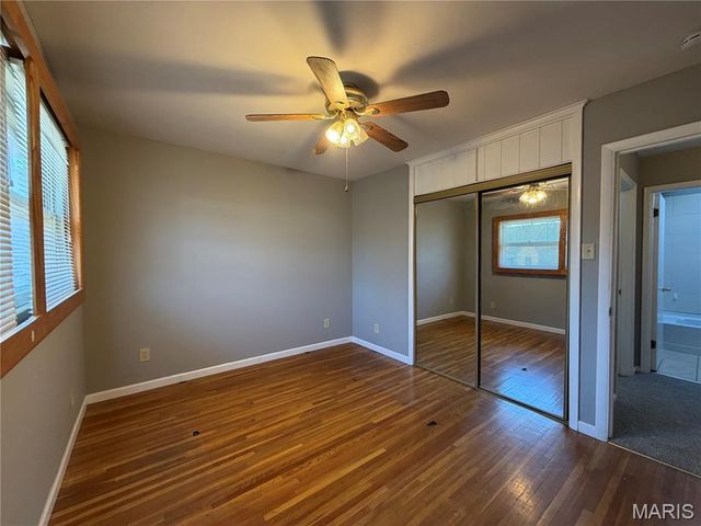 10339 Ross Circle, St Louis, MO 63137