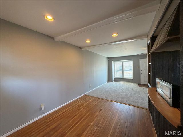 10339 Ross Circle, St Louis, MO 63137