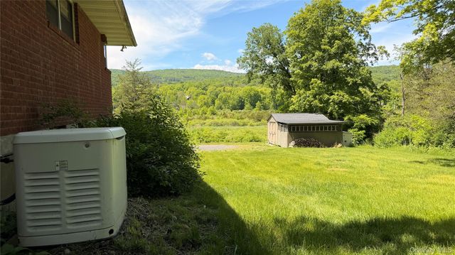 91 Mountain Rest Road, New Paltz, NY 12561