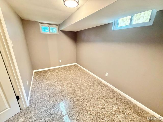 231 Sadonia Avenue, St Louis, MO 63135